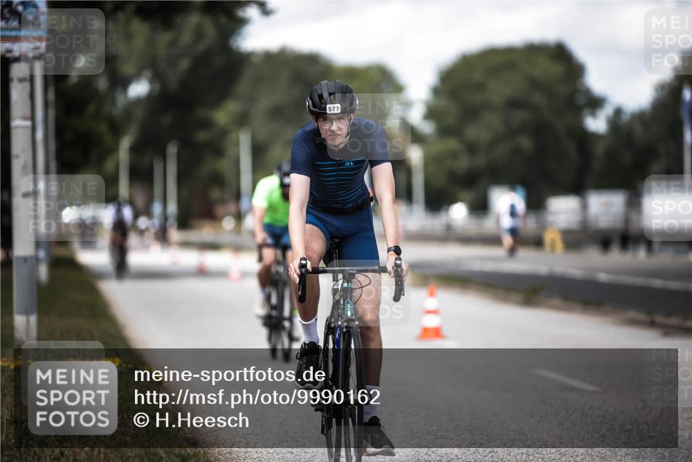 16.08.2026 - KN Förde Triathlon 2026 H.Heesch http://msf.ph/oto/9990162 16.08.2026 13:24:49 Radfahren 546, 561, 577 meine-sportfotos.de