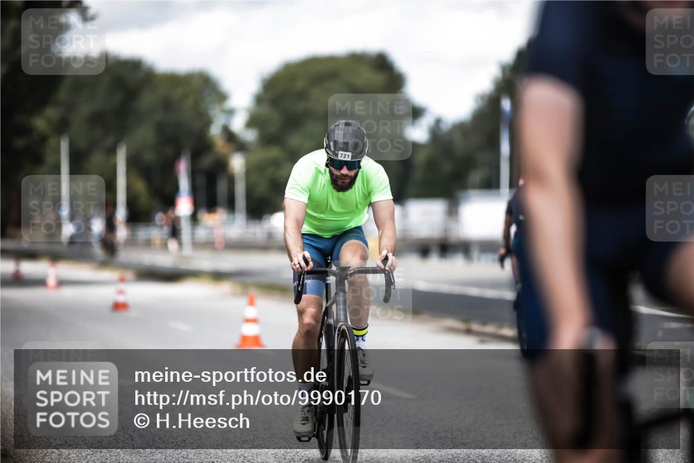 16.08.2026 - KN Förde Triathlon 2026 H.Heesch http://msf.ph/oto/9990170 16.08.2026 13:24:50 Radfahren 546, 561, 577 meine-sportfotos.de