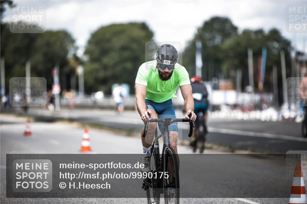 16.08.2026 - KN Förde Triathlon 2026 H.Heesch http://msf.ph/oto/9990175 16.08.2026 13:24:51 Radfahren 546, 561, 577 meine-sportfotos.de