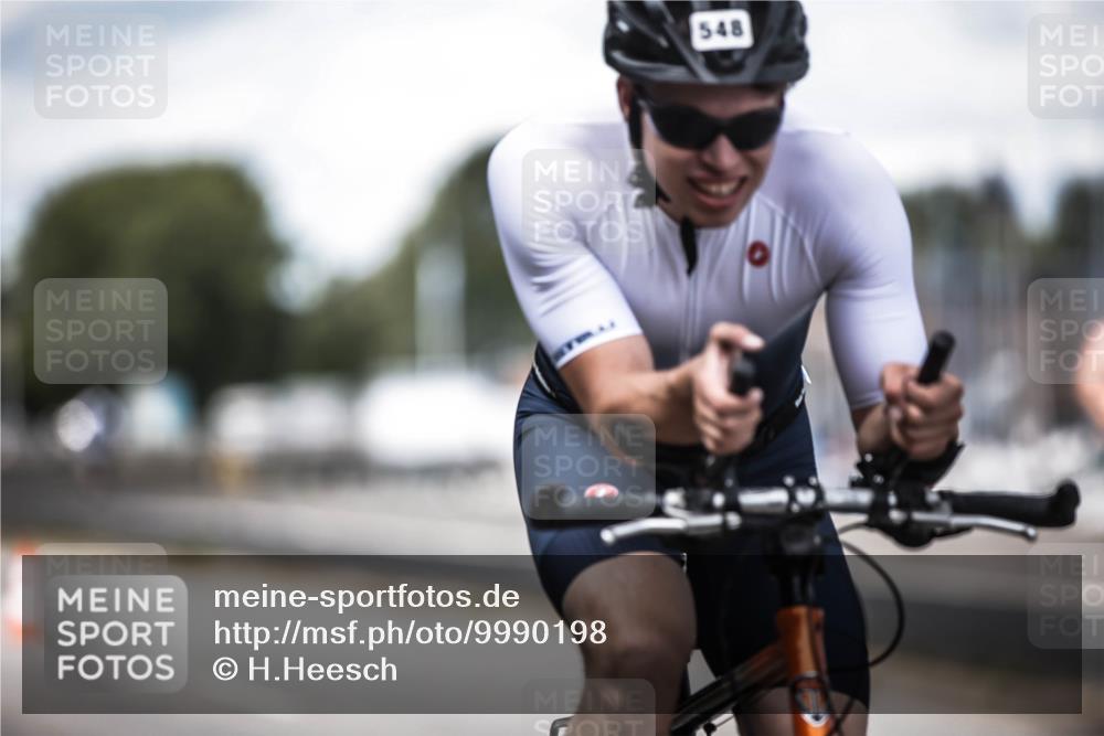 16.08.2026 - KN Förde Triathlon 2026 H.Heesch http://msf.ph/oto/9990198 16.08.2026 13:24:57 Radfahren 546, 561 meine-sportfotos.de