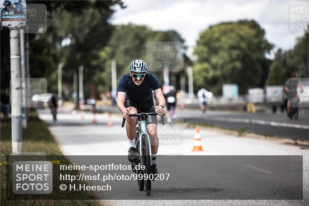 16.08.2026 - KN Förde Triathlon 2026 H.Heesch http://msf.ph/oto/9990207 16.08.2026 13:25:05 Radfahren 515, 745 meine-sportfotos.de