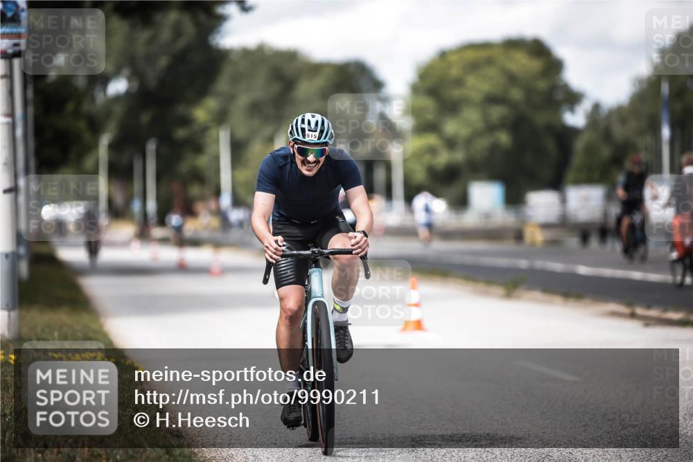 16.08.2026 - KN Förde Triathlon 2026 H.Heesch http://msf.ph/oto/9990211 16.08.2026 13:25:05 Radfahren 515, 745 meine-sportfotos.de
