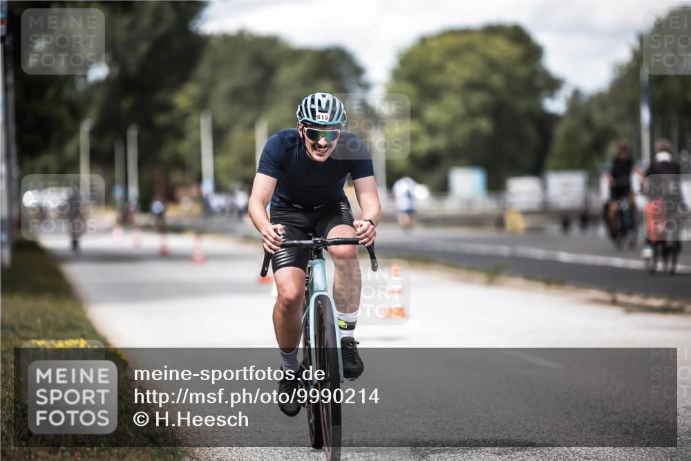 16.08.2026 - KN Förde Triathlon 2026 H.Heesch http://msf.ph/oto/9990214 16.08.2026 13:25:05 Radfahren 515, 745 meine-sportfotos.de
