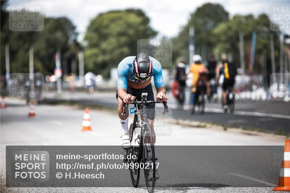 16.08.2026 - KN Förde Triathlon 2026 H.Heesch http://msf.ph/oto/9990217 16.08.2026 13:25:07 Radfahren 515, 745 meine-sportfotos.de