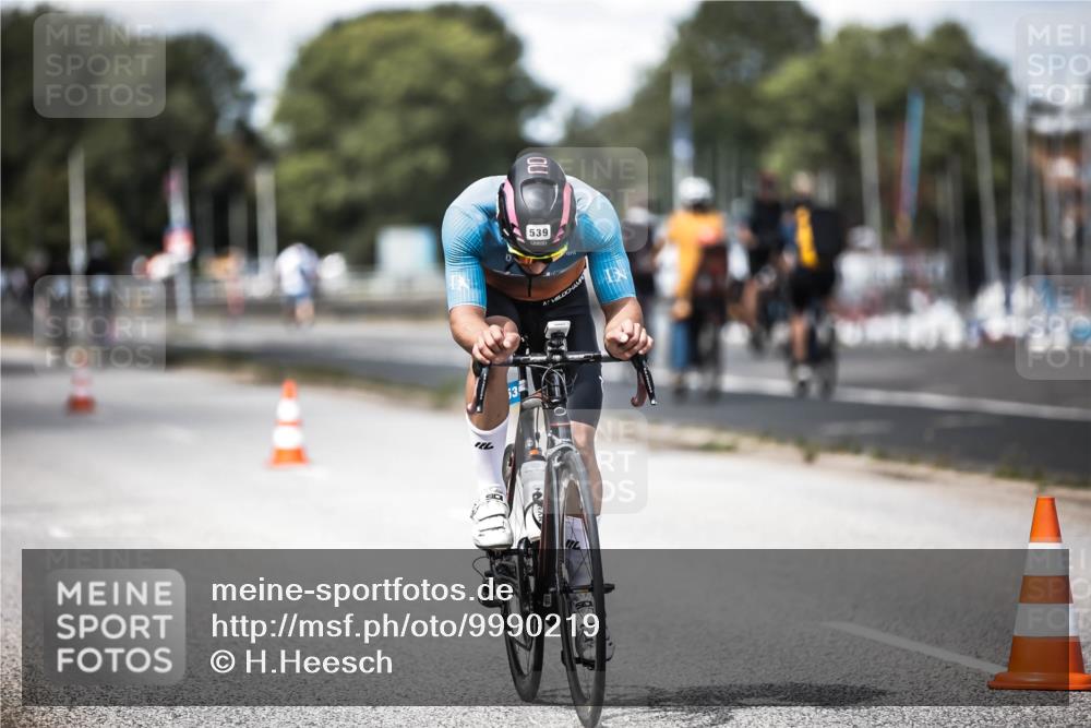 16.08.2026 - KN Förde Triathlon 2026 H.Heesch http://msf.ph/oto/9990219 16.08.2026 13:25:07 Radfahren 515, 745 meine-sportfotos.de