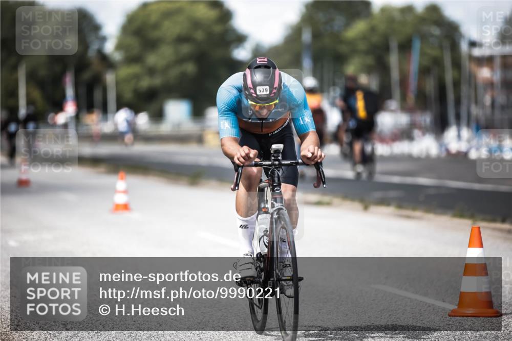 16.08.2026 - KN Förde Triathlon 2026 H.Heesch http://msf.ph/oto/9990221 16.08.2026 13:25:07 Radfahren 515, 745 meine-sportfotos.de