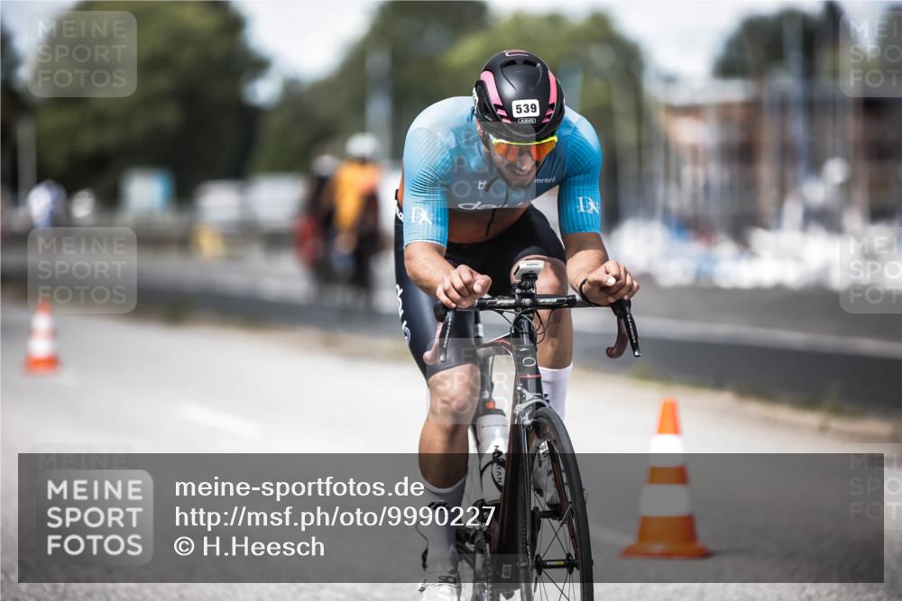 16.08.2026 - KN Förde Triathlon 2026 H.Heesch http://msf.ph/oto/9990227 16.08.2026 13:25:07 Radfahren 515, 745 meine-sportfotos.de