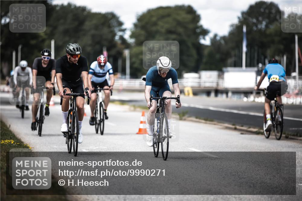 16.08.2026 - KN Förde Triathlon 2026 H.Heesch http://msf.ph/oto/9990271 16.08.2026 13:25:32 Radfahren 739 meine-sportfotos.de