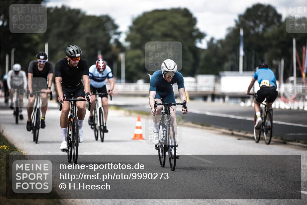 16.08.2026 - KN Förde Triathlon 2026 H.Heesch http://msf.ph/oto/9990273 16.08.2026 13:25:32 Radfahren 739 meine-sportfotos.de