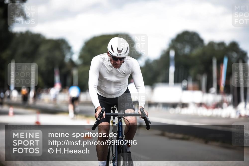 16.08.2026 - KN Förde Triathlon 2026 H.Heesch http://msf.ph/oto/9990296 16.08.2026 13:25:36 Radfahren 739 meine-sportfotos.de