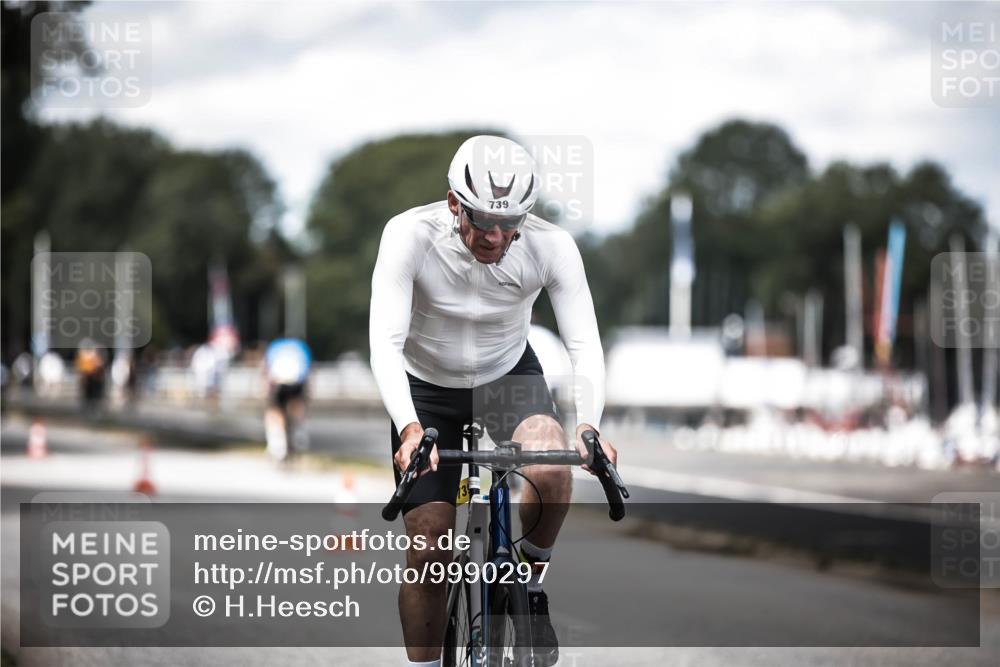 16.08.2026 - KN Förde Triathlon 2026 H.Heesch http://msf.ph/oto/9990297 16.08.2026 13:25:36 Radfahren 739 meine-sportfotos.de
