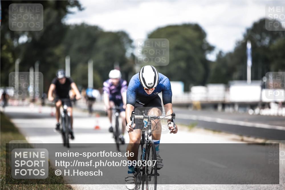 16.08.2026 - KN Förde Triathlon 2026 H.Heesch http://msf.ph/oto/9990307 16.08.2026 13:25:40 Radfahren 601, 711 meine-sportfotos.de