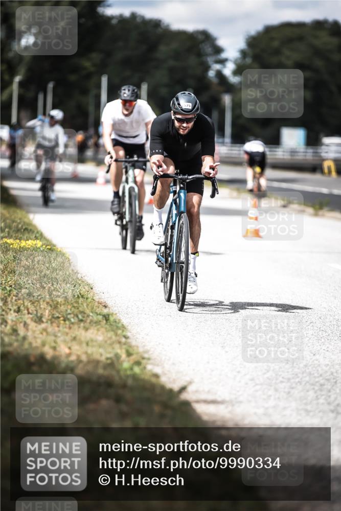 16.08.2026 - KN Förde Triathlon 2026 H.Heesch http://msf.ph/oto/9990334 16.08.2026 13:25:53 Radfahren 726 meine-sportfotos.de
