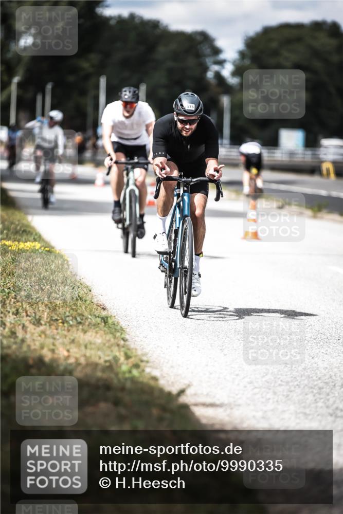 16.08.2026 - KN Förde Triathlon 2026 H.Heesch http://msf.ph/oto/9990335 16.08.2026 13:25:53 Radfahren 726 meine-sportfotos.de