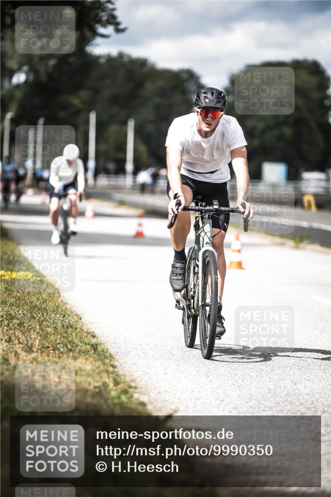 16.08.2026 - KN Förde Triathlon 2026 H.Heesch http://msf.ph/oto/9990350 16.08.2026 13:25:54 Radfahren 726 meine-sportfotos.de