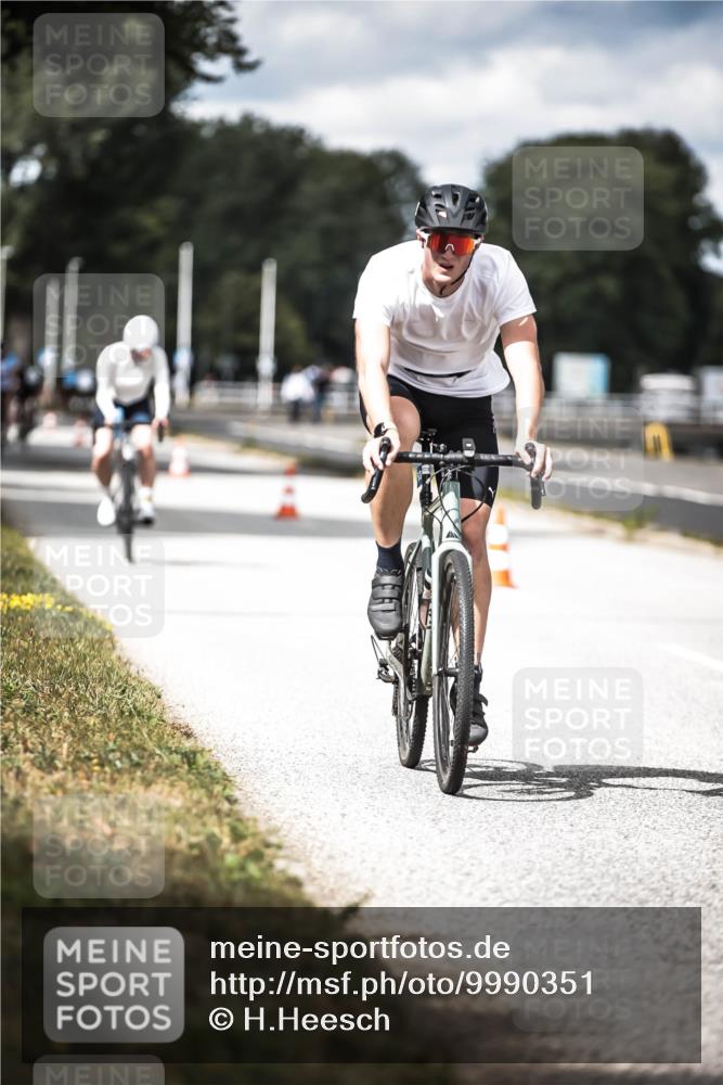 16.08.2026 - KN Förde Triathlon 2026 H.Heesch http://msf.ph/oto/9990351 16.08.2026 13:25:54 Radfahren 726 meine-sportfotos.de