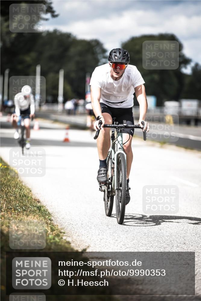16.08.2026 - KN Förde Triathlon 2026 H.Heesch http://msf.ph/oto/9990353 16.08.2026 13:25:54 Radfahren 726 meine-sportfotos.de