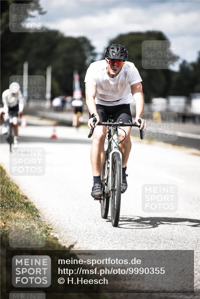 16.08.2026 - KN Förde Triathlon 2026 H.Heesch http://msf.ph/oto/9990355 16.08.2026 13:25:54 Radfahren 726 meine-sportfotos.de