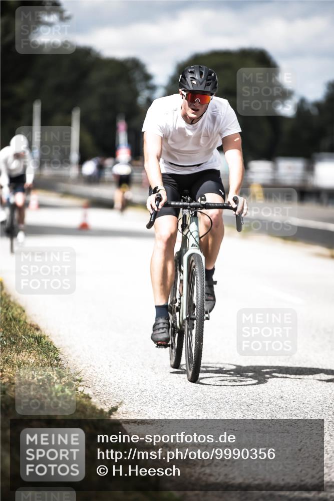 16.08.2026 - KN Förde Triathlon 2026 H.Heesch http://msf.ph/oto/9990356 16.08.2026 13:25:54 Radfahren 726 meine-sportfotos.de