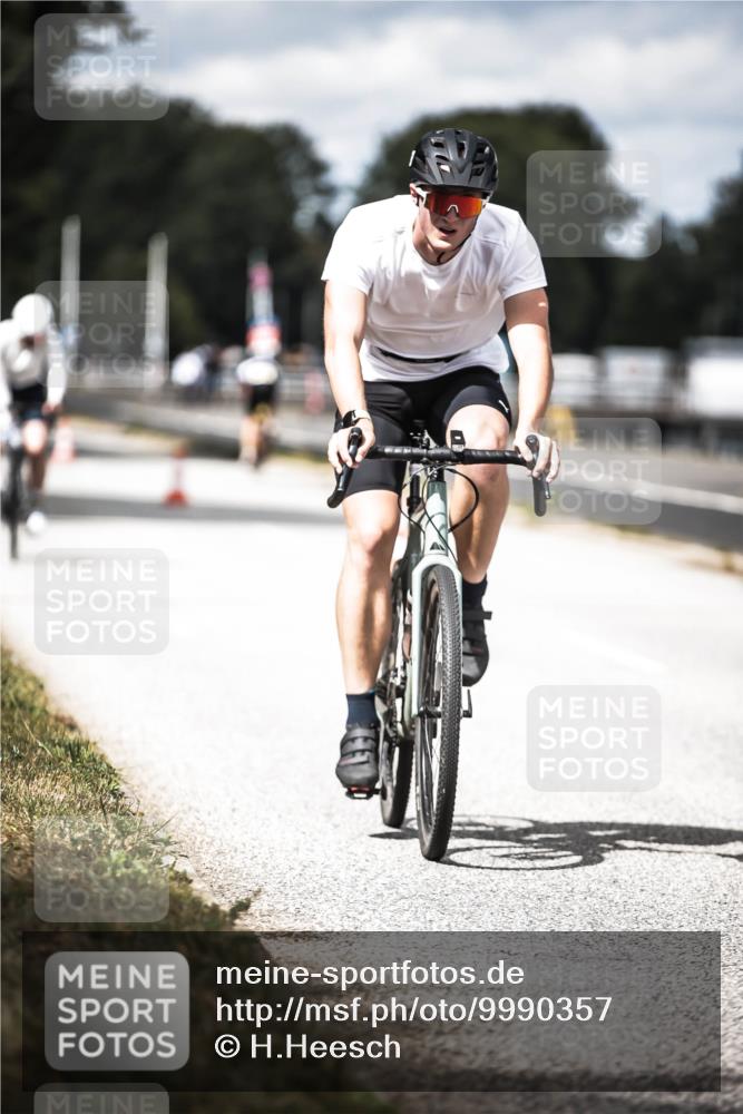 16.08.2026 - KN Förde Triathlon 2026 H.Heesch http://msf.ph/oto/9990357 16.08.2026 13:25:54 Radfahren 726 meine-sportfotos.de