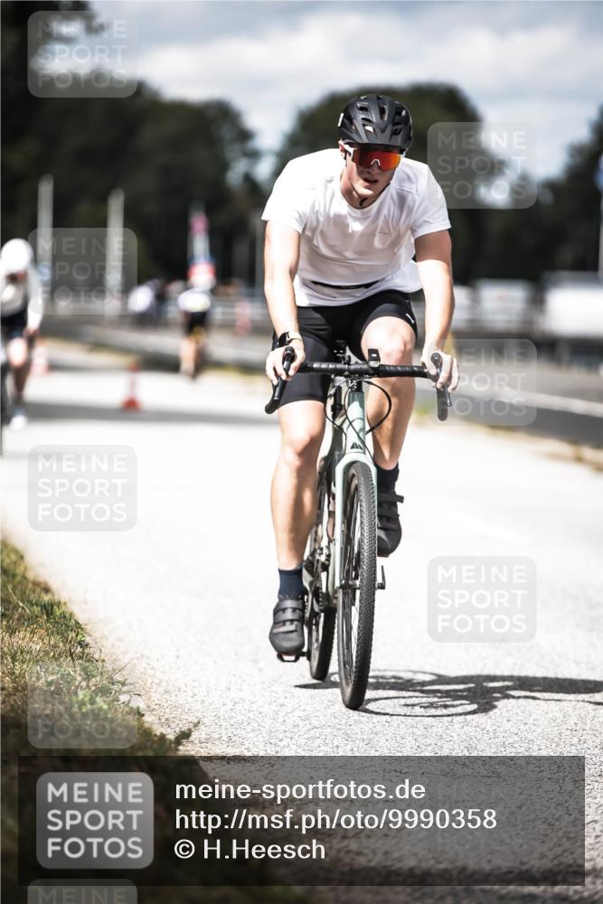 16.08.2026 - KN Förde Triathlon 2026 H.Heesch http://msf.ph/oto/9990358 16.08.2026 13:25:54 Radfahren 726 meine-sportfotos.de