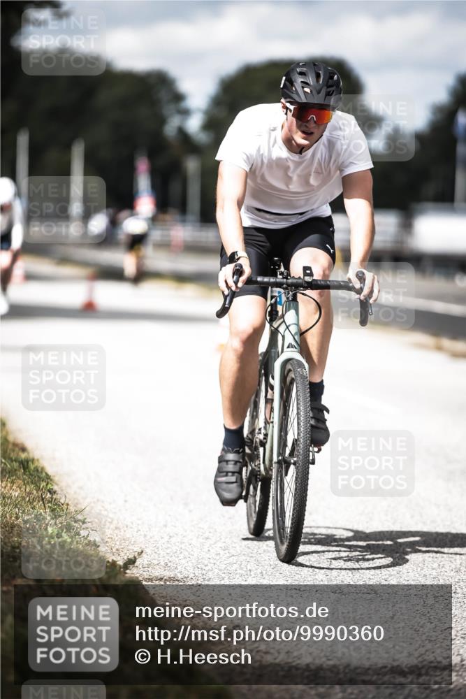 16.08.2026 - KN Förde Triathlon 2026 H.Heesch http://msf.ph/oto/9990360 16.08.2026 13:25:55 Radfahren 726 meine-sportfotos.de