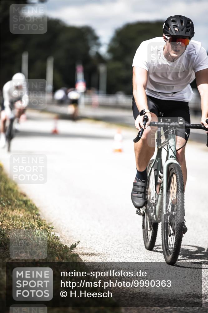 16.08.2026 - KN Förde Triathlon 2026 H.Heesch http://msf.ph/oto/9990363 16.08.2026 13:25:55 Radfahren 726 meine-sportfotos.de