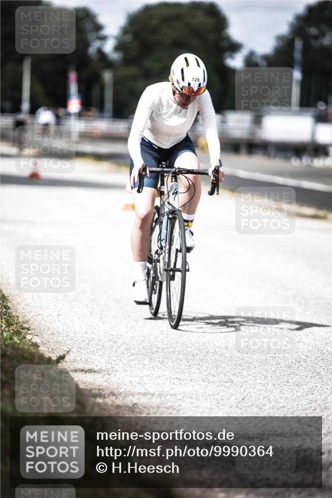 16.08.2026 - KN Förde Triathlon 2026 H.Heesch http://msf.ph/oto/9990364 16.08.2026 13:25:57 Radfahren 726 meine-sportfotos.de