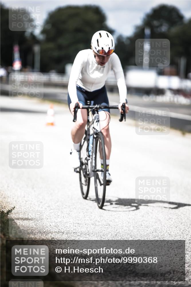 16.08.2026 - KN Förde Triathlon 2026 H.Heesch http://msf.ph/oto/9990368 16.08.2026 13:25:57 Radfahren 726 meine-sportfotos.de