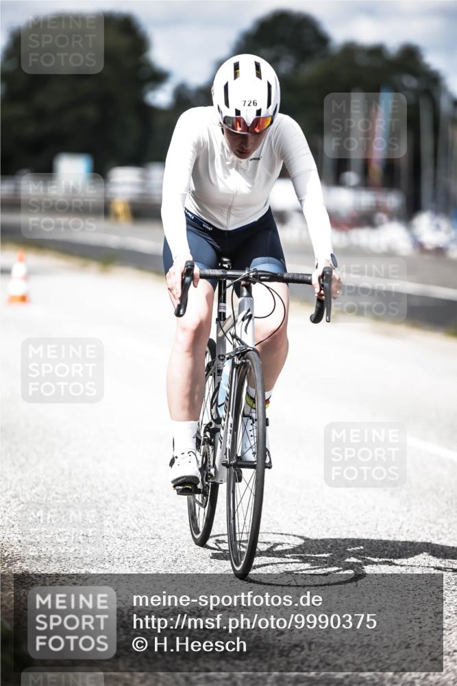 16.08.2026 - KN Förde Triathlon 2026 H.Heesch http://msf.ph/oto/9990375 16.08.2026 13:25:58 Radfahren 726 meine-sportfotos.de