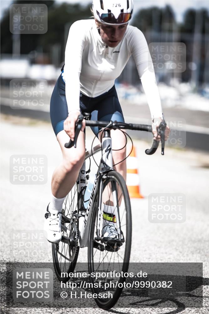 16.08.2026 - KN Förde Triathlon 2026 H.Heesch http://msf.ph/oto/9990382 16.08.2026 13:25:58 Radfahren 726 meine-sportfotos.de