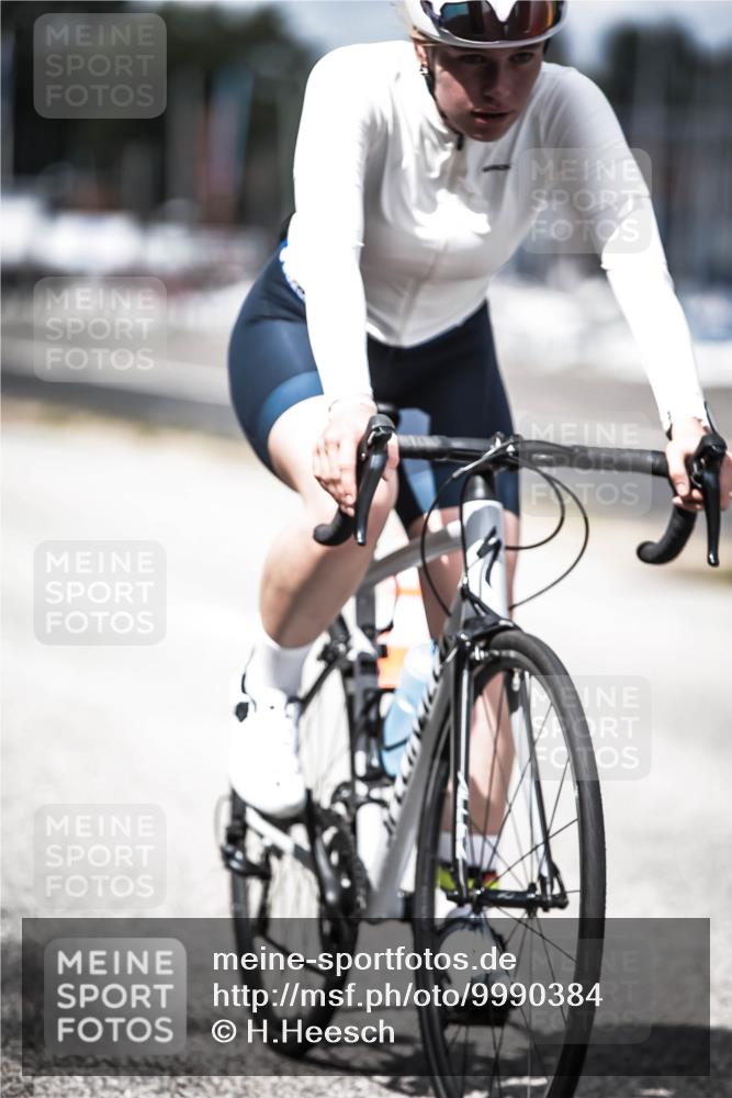 16.08.2026 - KN Förde Triathlon 2026 H.Heesch http://msf.ph/oto/9990384 16.08.2026 13:25:58 Radfahren 726 meine-sportfotos.de