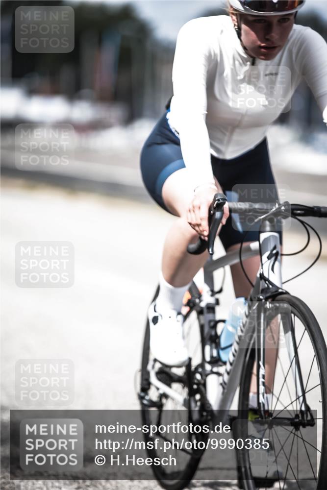 16.08.2026 - KN Förde Triathlon 2026 H.Heesch http://msf.ph/oto/9990385 16.08.2026 13:25:58 Radfahren 726 meine-sportfotos.de