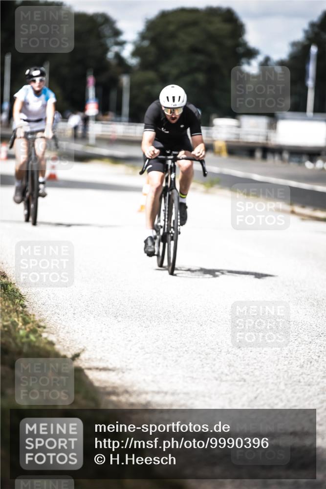 16.08.2026 - KN Förde Triathlon 2026 H.Heesch http://msf.ph/oto/9990396 16.08.2026 13:26:02 Radfahren 731 meine-sportfotos.de