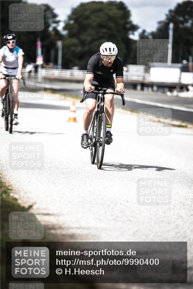 16.08.2026 - KN Förde Triathlon 2026 H.Heesch http://msf.ph/oto/9990400 16.08.2026 13:26:02 Radfahren 731 meine-sportfotos.de