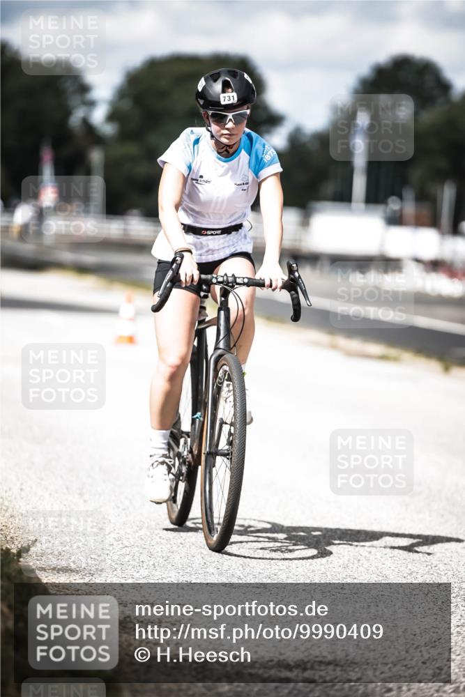 16.08.2026 - KN Förde Triathlon 2026 H.Heesch http://msf.ph/oto/9990409 16.08.2026 13:26:04 Radfahren 731 meine-sportfotos.de