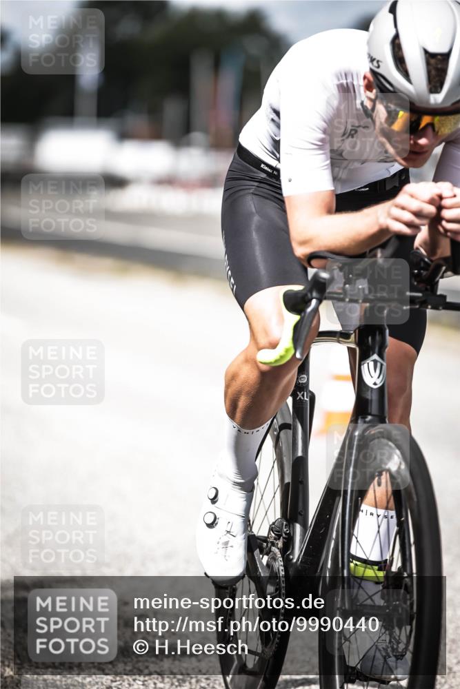 16.08.2026 - KN Förde Triathlon 2026 H.Heesch http://msf.ph/oto/9990440 16.08.2026 13:26:10 Radfahren  meine-sportfotos.de