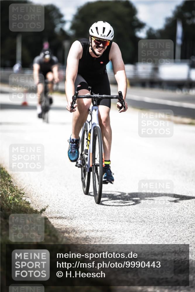 16.08.2026 - KN Förde Triathlon 2026 H.Heesch http://msf.ph/oto/9990443 16.08.2026 13:26:15 Radfahren 604 meine-sportfotos.de
