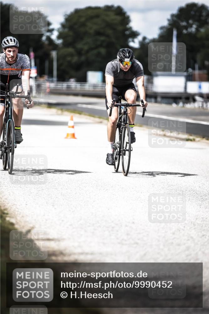 16.08.2026 - KN Förde Triathlon 2026 H.Heesch http://msf.ph/oto/9990452 16.08.2026 13:26:16 Radfahren 604 meine-sportfotos.de