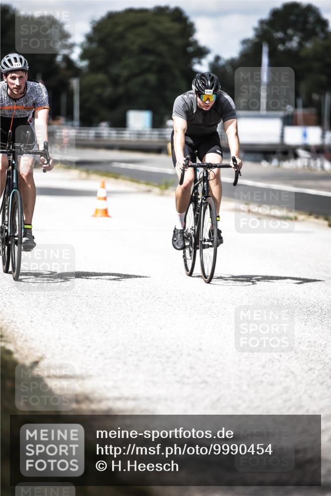 16.08.2026 - KN Förde Triathlon 2026 H.Heesch http://msf.ph/oto/9990454 16.08.2026 13:26:16 Radfahren 604 meine-sportfotos.de