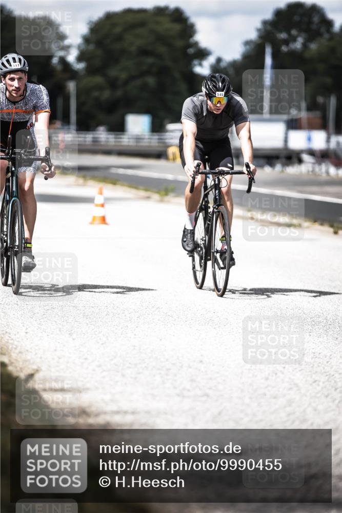 16.08.2026 - KN Förde Triathlon 2026 H.Heesch http://msf.ph/oto/9990455 16.08.2026 13:26:17 Radfahren 604 meine-sportfotos.de