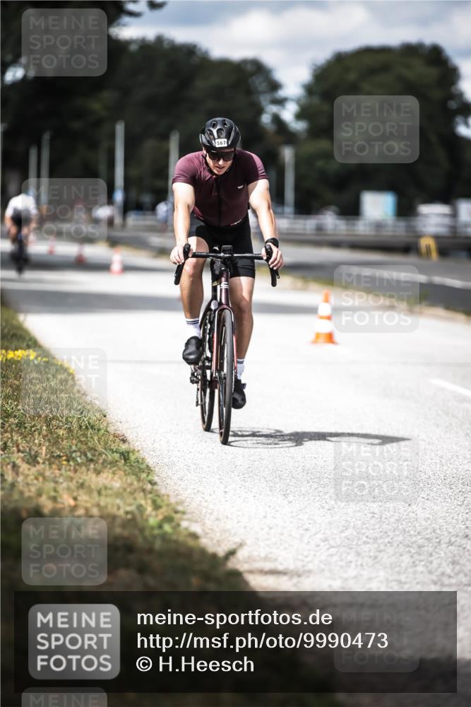 16.08.2026 - KN Förde Triathlon 2026 H.Heesch http://msf.ph/oto/9990473 16.08.2026 13:26:22 Radfahren 604 meine-sportfotos.de