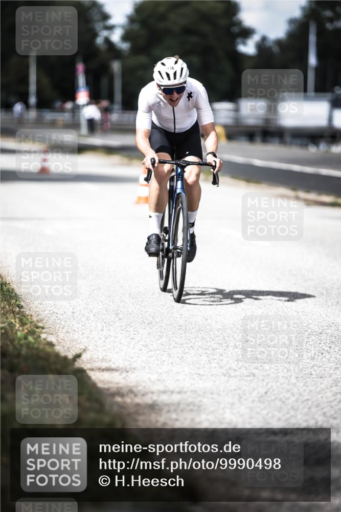 16.08.2026 - KN Förde Triathlon 2026 H.Heesch http://msf.ph/oto/9990498 16.08.2026 13:26:26 Radfahren 580 meine-sportfotos.de