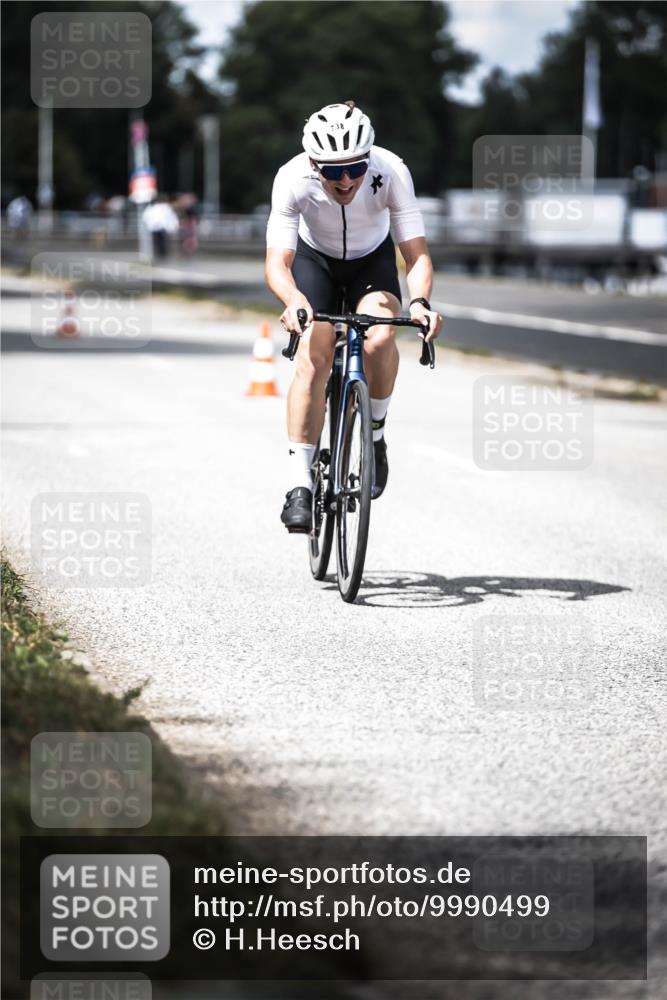 16.08.2026 - KN Förde Triathlon 2026 H.Heesch http://msf.ph/oto/9990499 16.08.2026 13:26:26 Radfahren 580 meine-sportfotos.de
