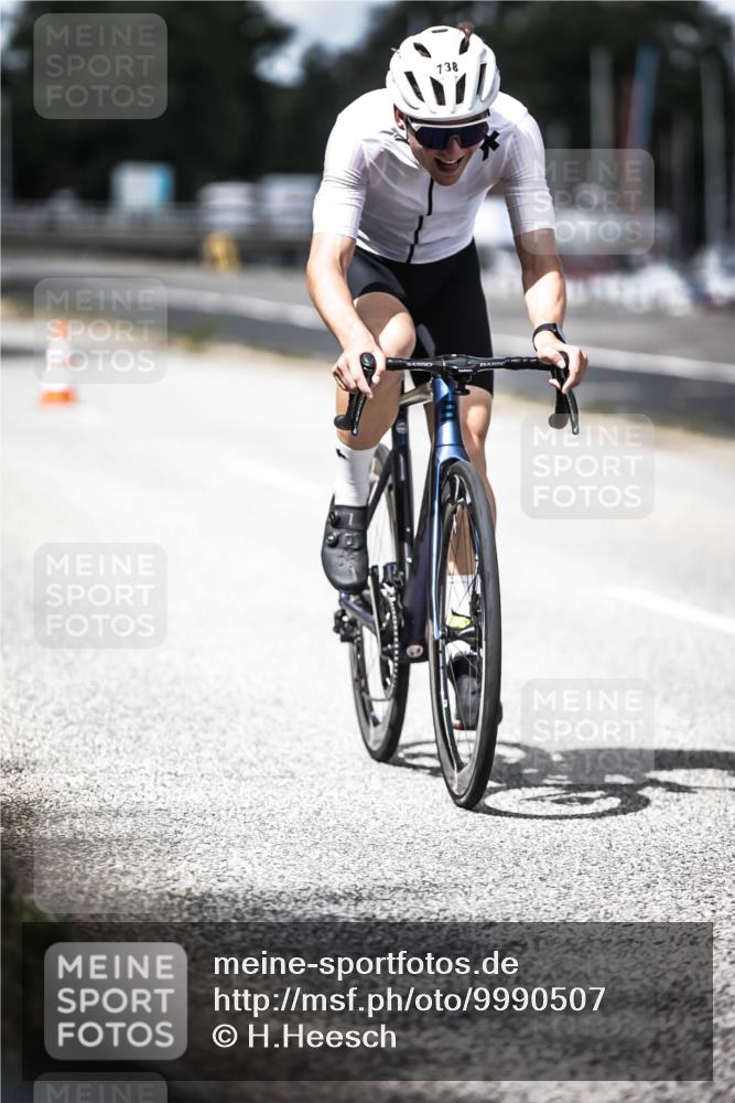 16.08.2026 - KN Förde Triathlon 2026 H.Heesch http://msf.ph/oto/9990507 16.08.2026 13:26:26 Radfahren 580 meine-sportfotos.de