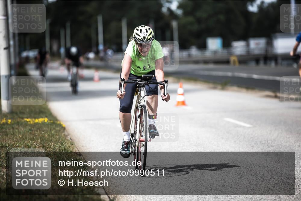 16.08.2026 - KN Förde Triathlon 2026 H.Heesch http://msf.ph/oto/9990511 16.08.2026 13:26:35 Radfahren 715, 725, 742 meine-sportfotos.de