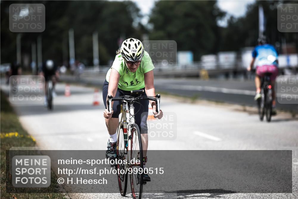 16.08.2026 - KN Förde Triathlon 2026 H.Heesch http://msf.ph/oto/9990515 16.08.2026 13:26:35 Radfahren 715, 725, 742 meine-sportfotos.de