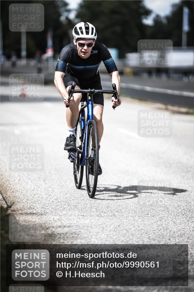 16.08.2026 - KN Förde Triathlon 2026 H.Heesch http://msf.ph/oto/9990561 16.08.2026 13:26:48 Radfahren  meine-sportfotos.de