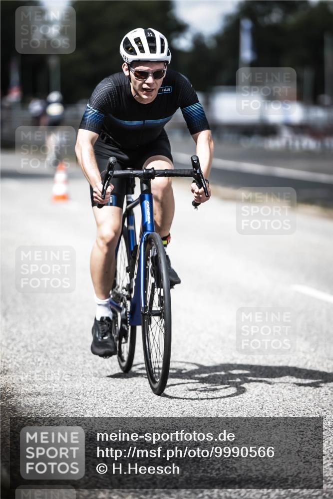 16.08.2026 - KN Förde Triathlon 2026 H.Heesch http://msf.ph/oto/9990566 16.08.2026 13:26:48 Radfahren  meine-sportfotos.de