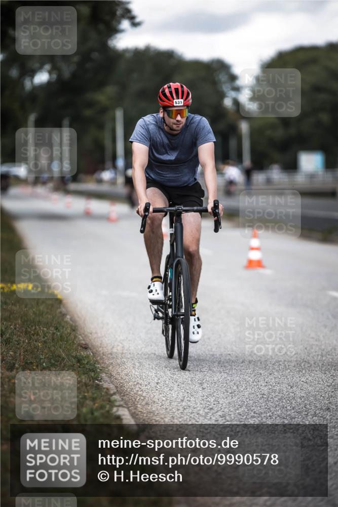 16.08.2026 - KN Förde Triathlon 2026 H.Heesch http://msf.ph/oto/9990578 16.08.2026 13:27:08 Radfahren  meine-sportfotos.de
